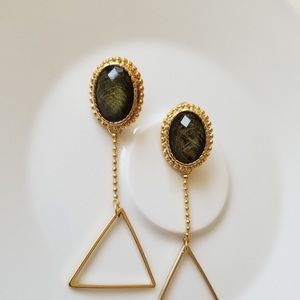Hand-made good quality gemstone dangle earring